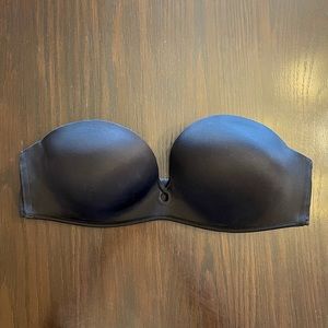 Black 36B Victoria’s Secret strapless bra